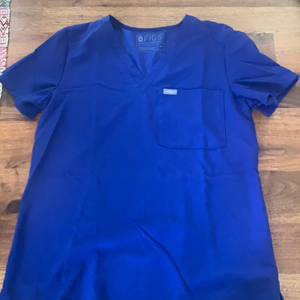 Figs scrub Catarina top in royal blue